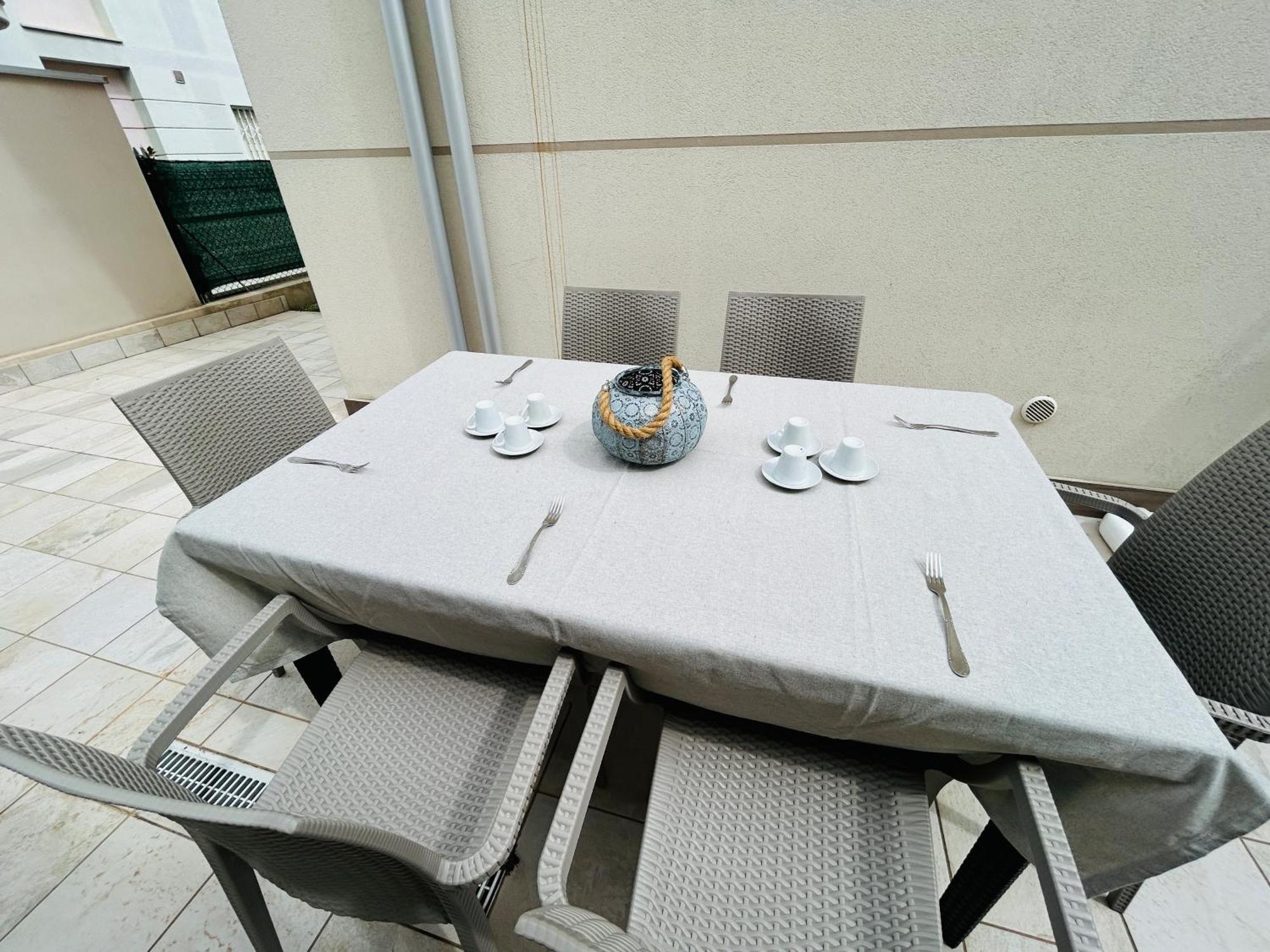 Appartement Menotti 3A-Flexrent Abissinia à Riccione Extérieur photo